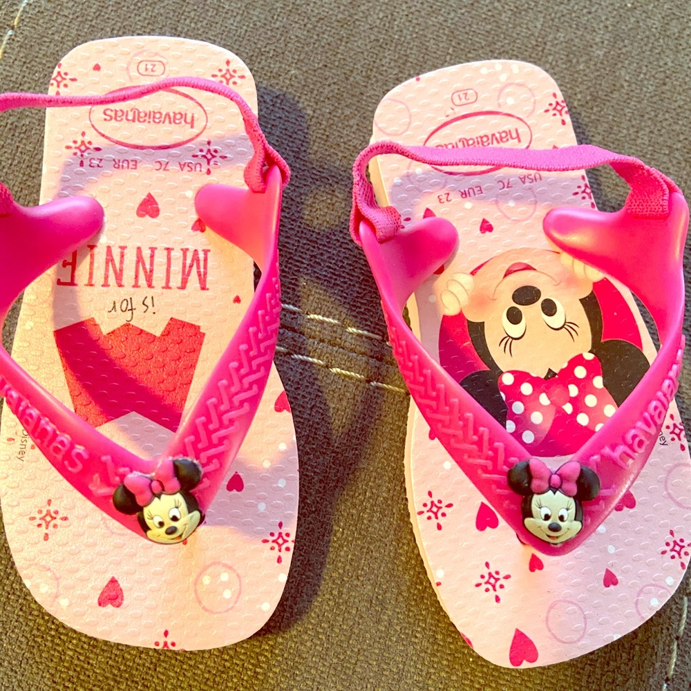 Sold!!!! Toddler Havaianas Minnie Mouse